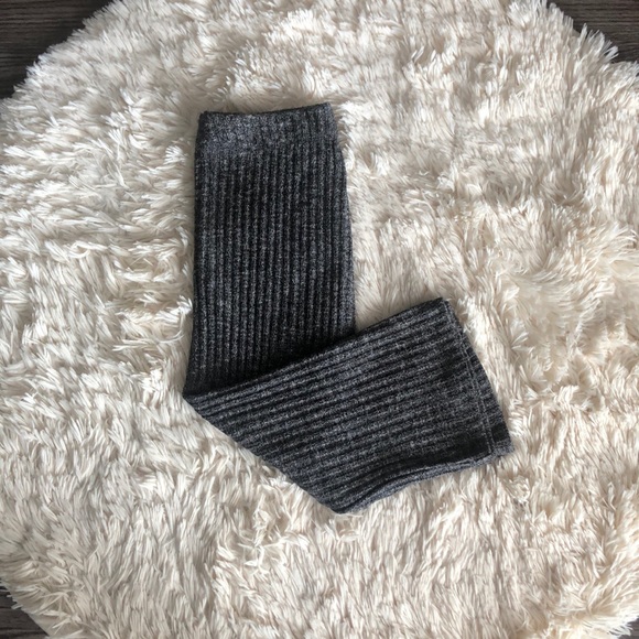 Ribbed midi knit skirt - Picture 2 of 2